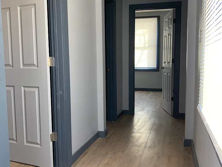 1504 Linden St — Photo 11