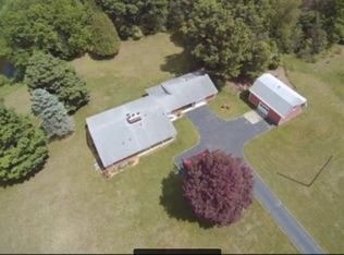 9958 Summit Ave NE, Rockford, MI 49341