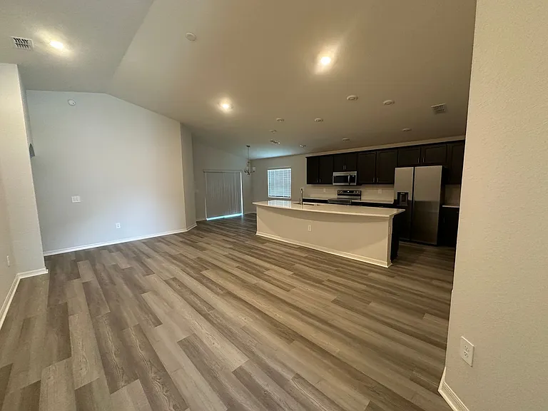 4506 Rapallo Ave — Photo 7
