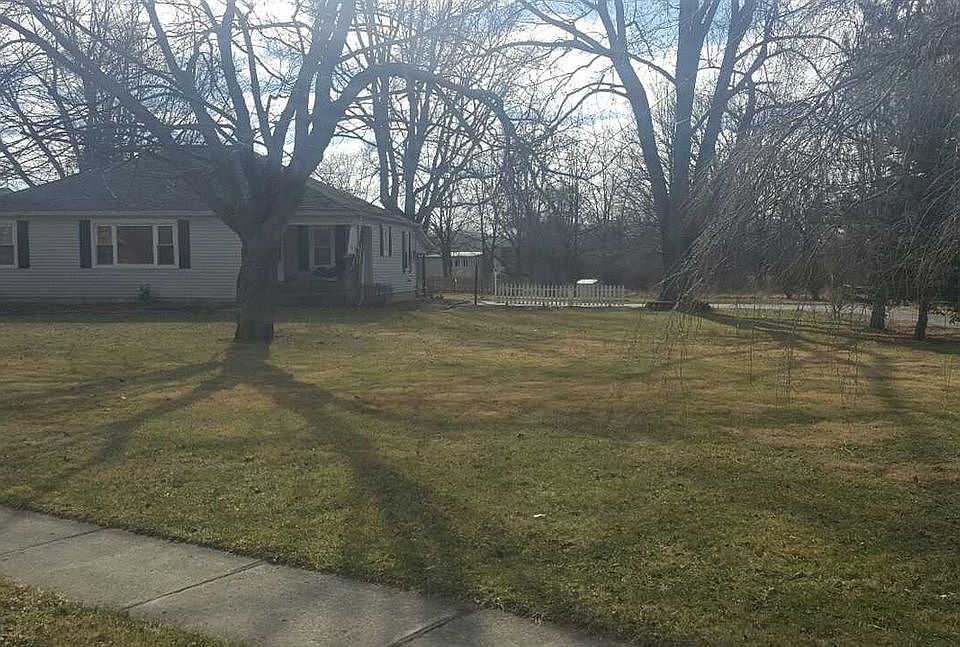 1st image of 1319 Blanchard Ave