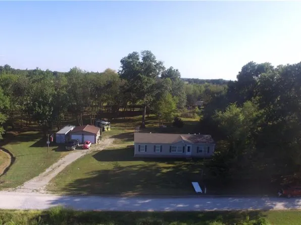 553 NW 7th Rd, Iantha, MO 64759