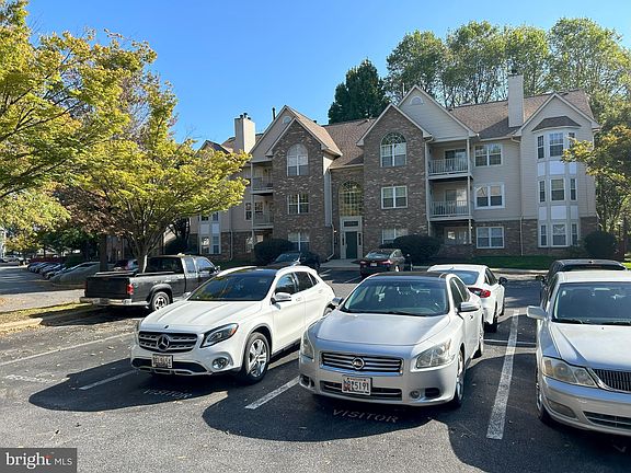 2nd image of 9716 Lake Pointe Ct APT 303