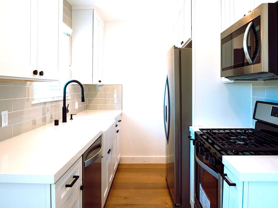 1st image of 4905 Klump Ave #4907