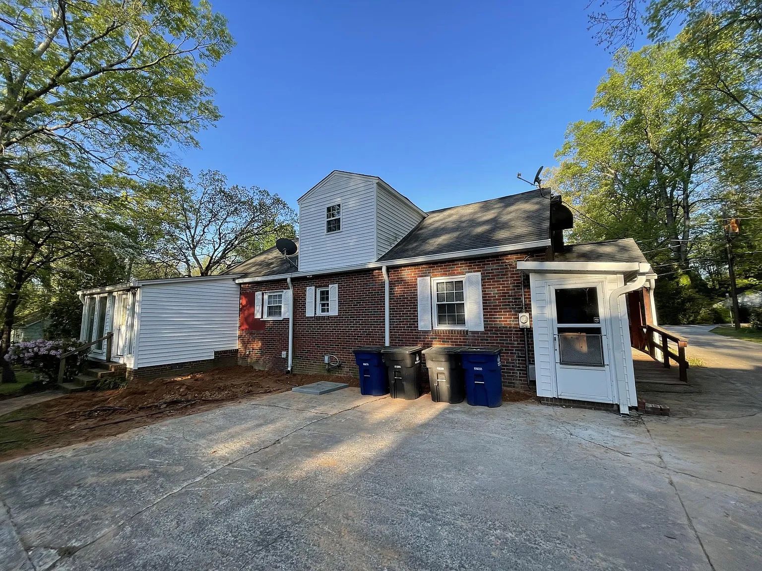 261 Crepe Myrtle Cir — Photo 4
