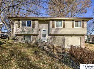 412 Bridger Rd, Lincoln, NE 68521