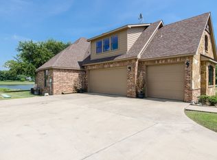 817 Shoreline Rd, Kerens, TX 75144