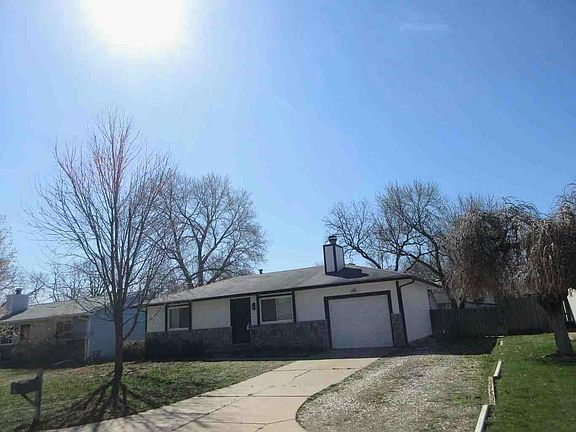 4th image of 515 E Maywood St