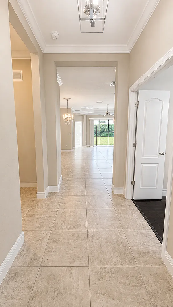 Annual unfurnished 2/2 with den SFH in gated community in Parrish! — Photo 3