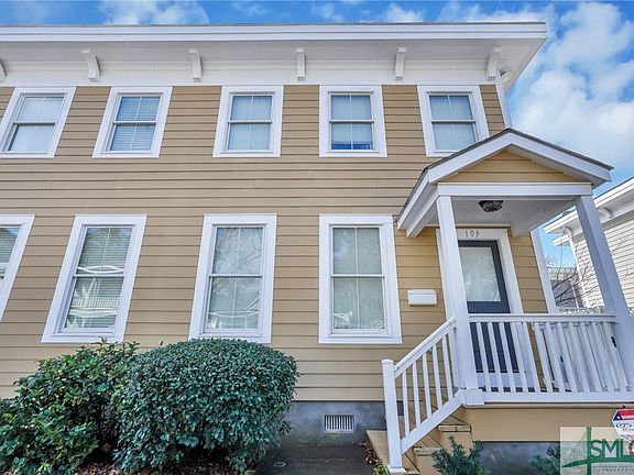 3rd image of 109 W 31st Street