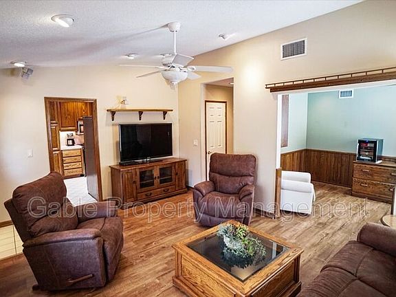 4th image of 25628 Alicante Dr