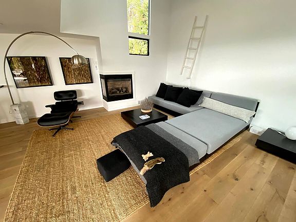 4th image of 2998 Kenmore Pl