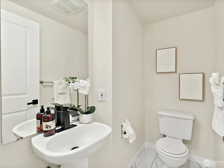 16125 Juanita Woodinville Way NE — Photo 20