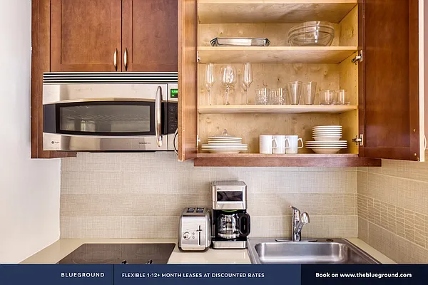 Rented by The Blueground | media 22