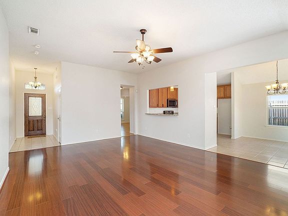 5th image of 1707 Fern Dr