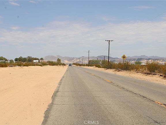 3rd image of Mesquite Springs Rd