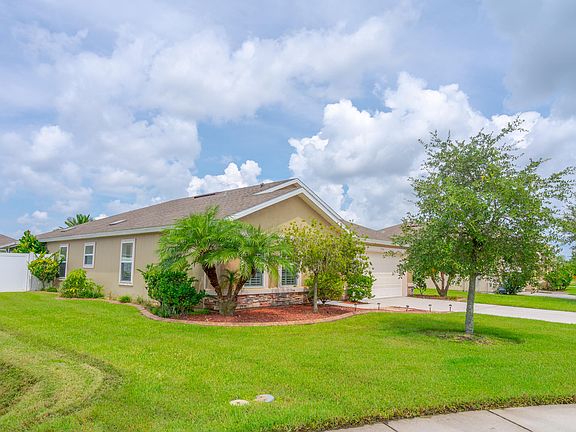 3rd image of 5241 Plantation Home Way