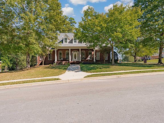 4th image of 101 Villa Dr