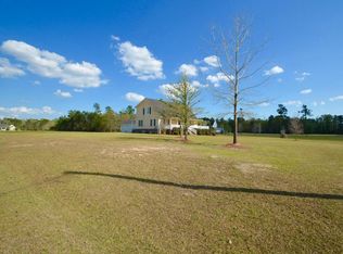 1116 Barnyard Rd, Bonneau, SC 29431