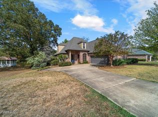 300 Golden Pond Dr, Madison, MS 39110