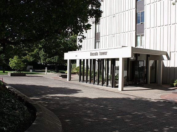 Lincoln Entry