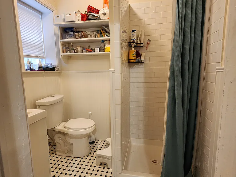 4222 Spruce St #2R — Photo 5