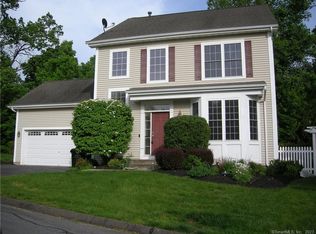 15 Revere Cir #15, Southbury, CT 06488