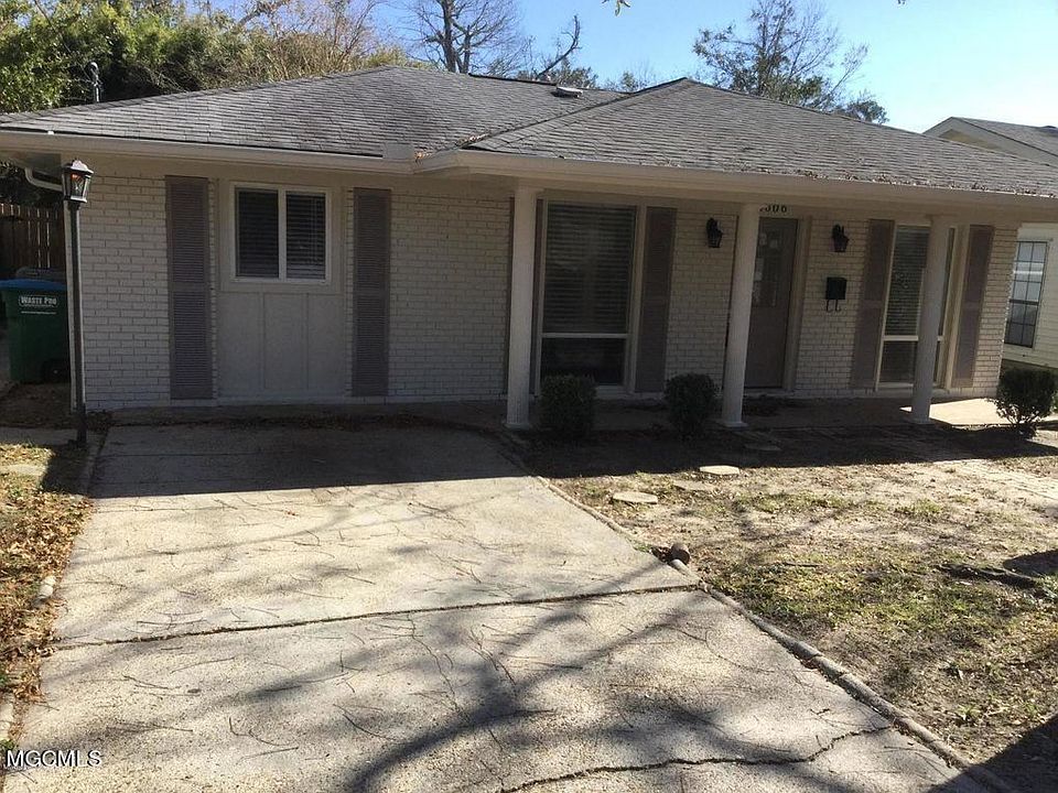 1st image of 2606 Pine Ave
