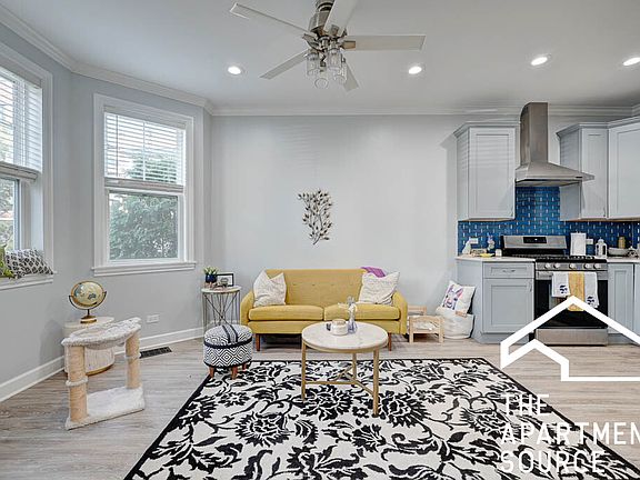 5th image of 3707 W Belmont Ave #1