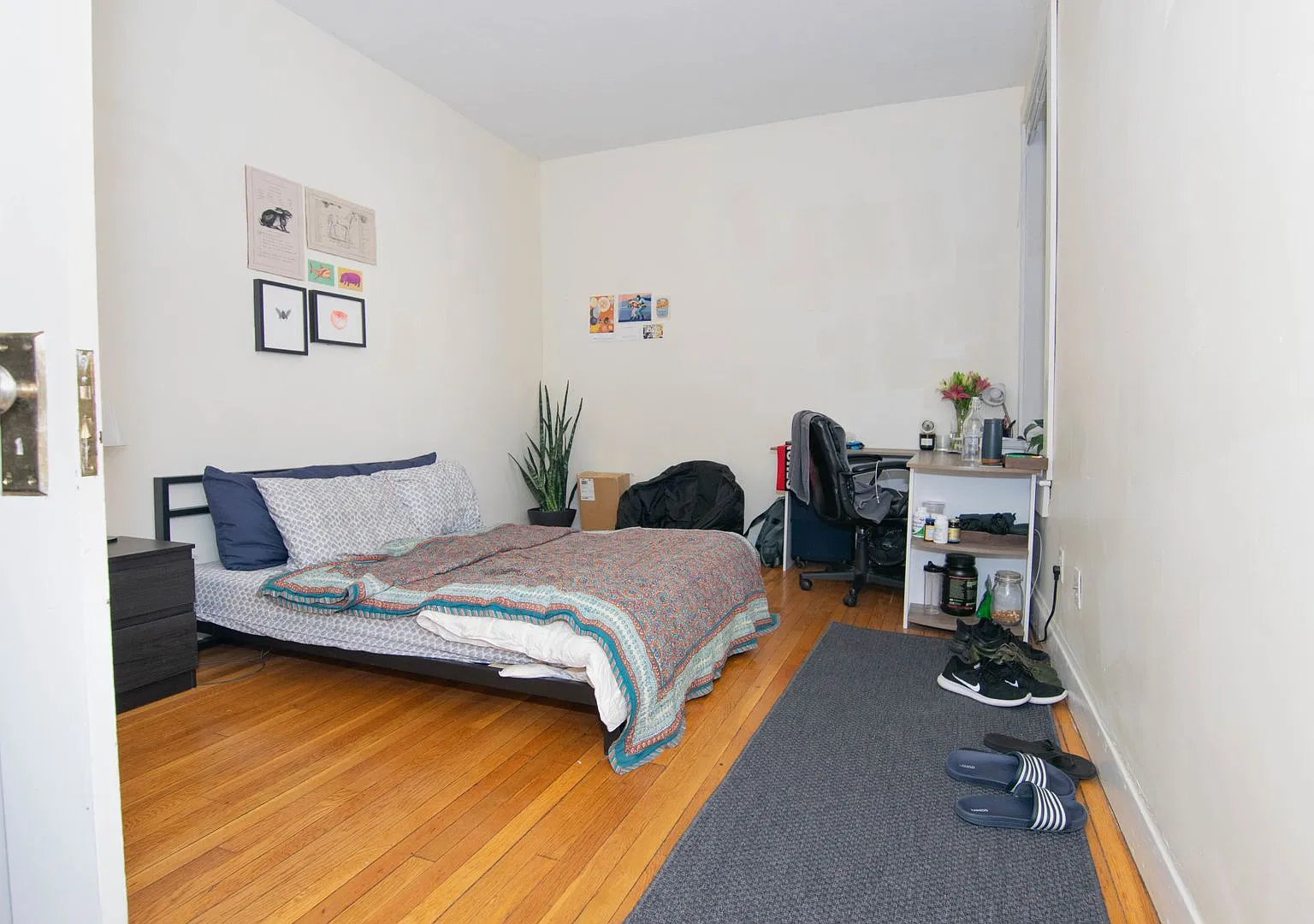 Wow! Massive 5 Bed/2 Bath Near B.U. — Photo 3