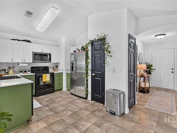 5th image of 167 Lakepointe Drive