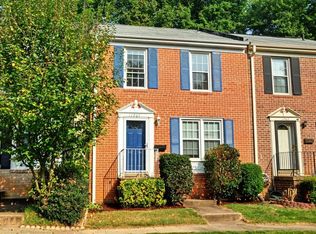 11965 Heathcote Ct, Reston, VA 20191