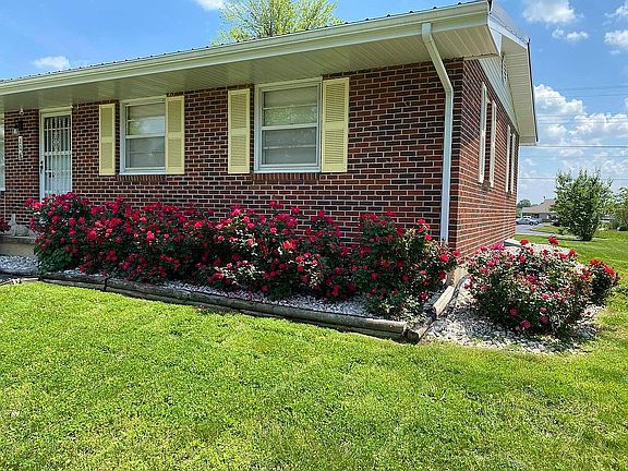4th image of 206 El Donna Ave