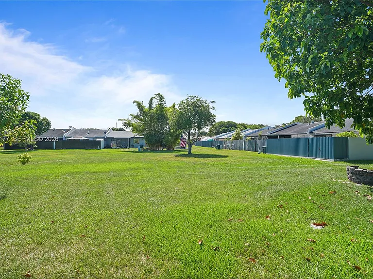5113 SW 138th Avenue Cir — Photo 28