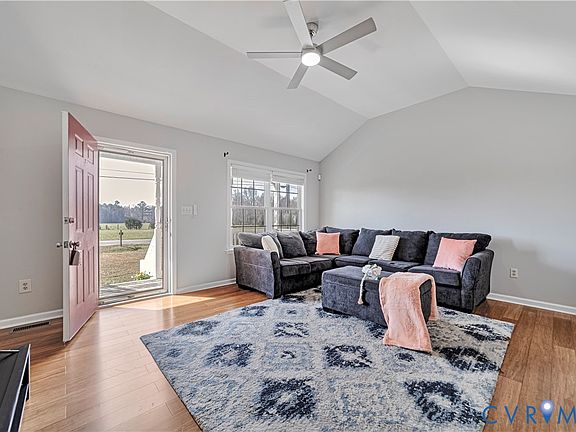 5th image of 11512 Tar Bay Rd