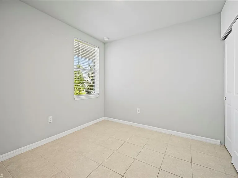 43744 Cattleman Dr — Photo 18