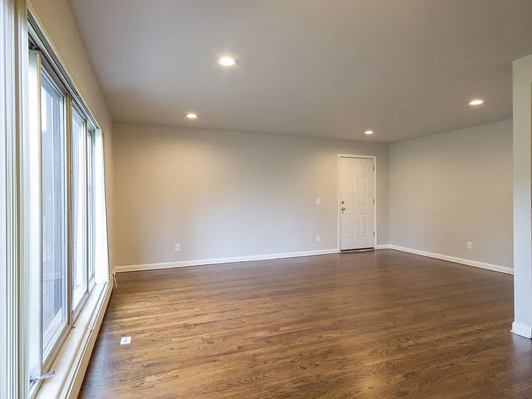 33354 Kingslane Ct — Photo 17