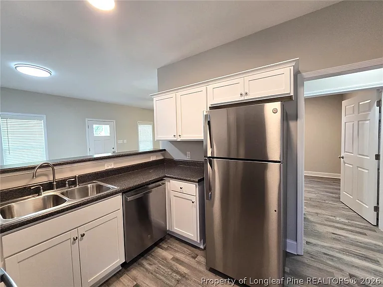 2123 Burnett Ave — Photo 19