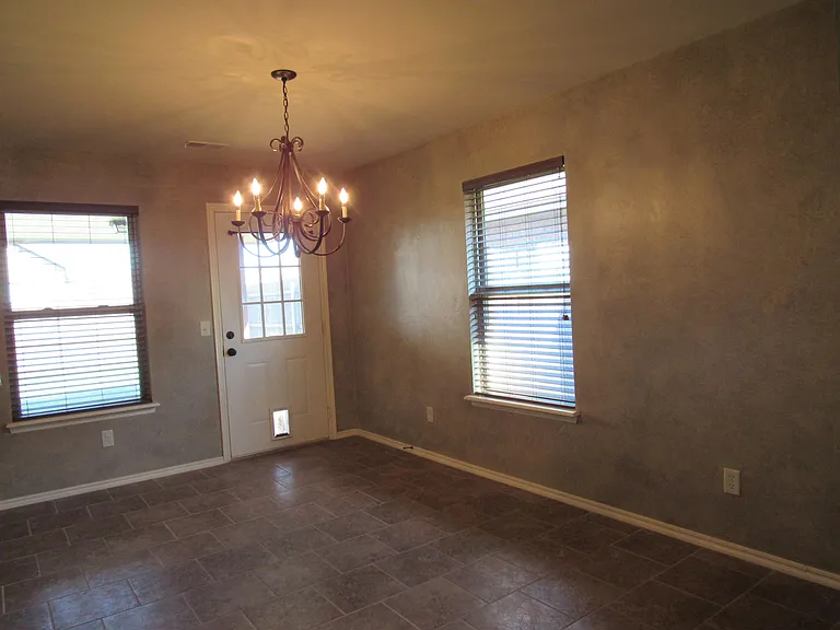 17516 Black Hawk Dr — Photo 8
