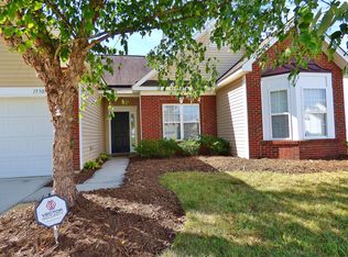 15305 Dehavilland Dr, Charlotte, NC 28278