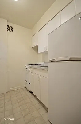 Rented by Corcoran | media 14