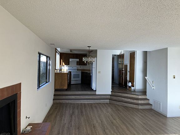 5th image of 173 Birch Ave APT C
