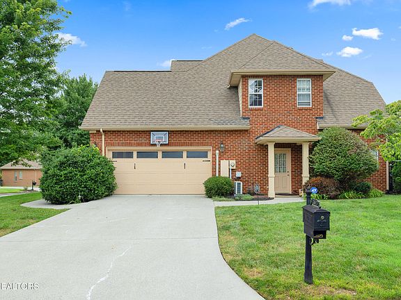 2nd image of 12617 Hunters Creek Ln