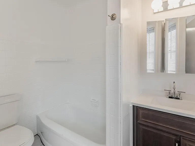 27 Gladwin Ave #27 — Photo 9