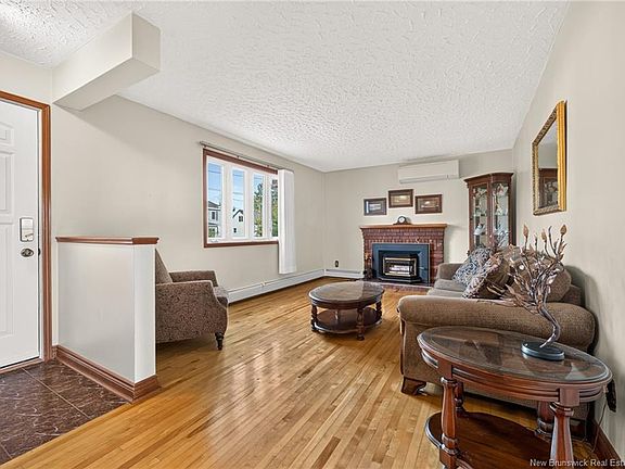 4th image of 153 2nd Ave