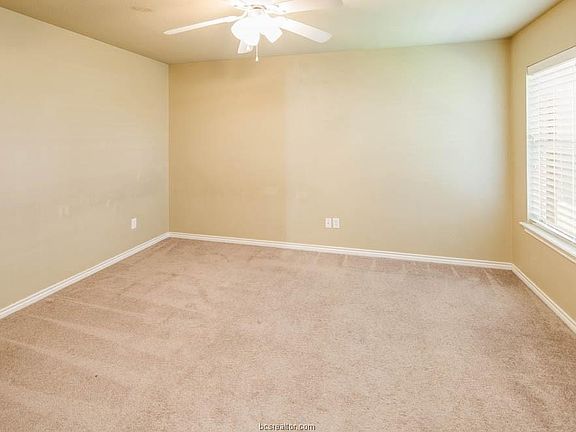 5th image of 2803 Hard Rock Cir
