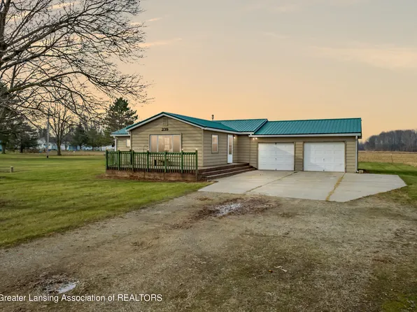 239 N State St, Pompeii, MI 48874