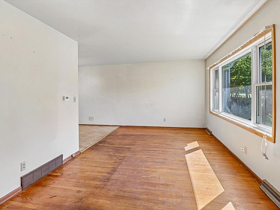3rd image of 3617 Annear St