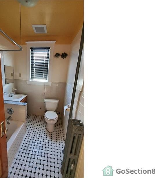 2nd image of 19 Riverview Pl APT 1