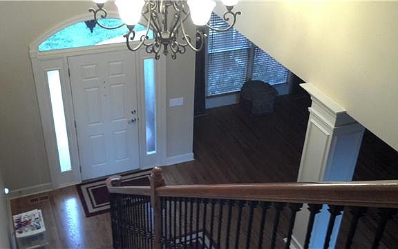 4th image of 277 King Arthur Cir