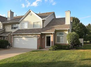 4400 104th St APT 5, Urbandale, IA 50322